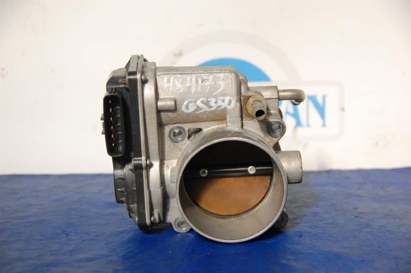 Дроссельная заслонка LEXUS GS350 GS300 05-11 22030-31020 Б/У