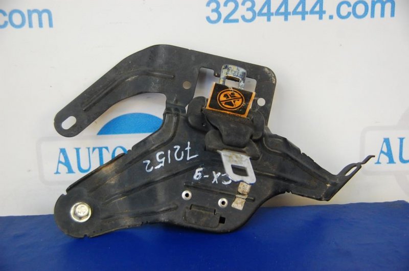 Ремень безопасности задний CX-9 06-16