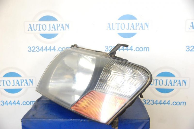 Фара передняя правая MITSUBISHI PAJERO 99-06