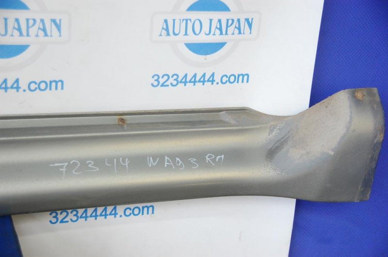 Накладка порога наружная правая PAJERO 99-06 Накладка порога наружная правая PAJERO 99-06