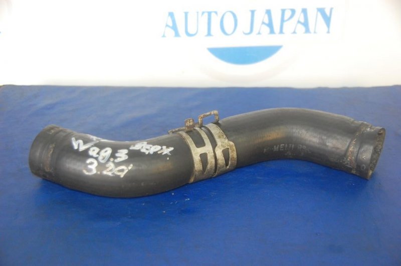 Запчасть патрубок системы охлаждения MITSUBISHI PAJERO 99-06 MR404865 Б/У Патрубок системы охлаждения MITSUBISHI PAJERO 99-06 MR404865 Б/У