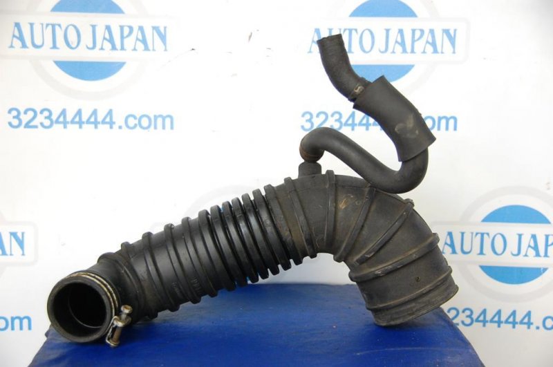 Патрубок воздушного фильтра MITSUBISHI PAJERO 99-06