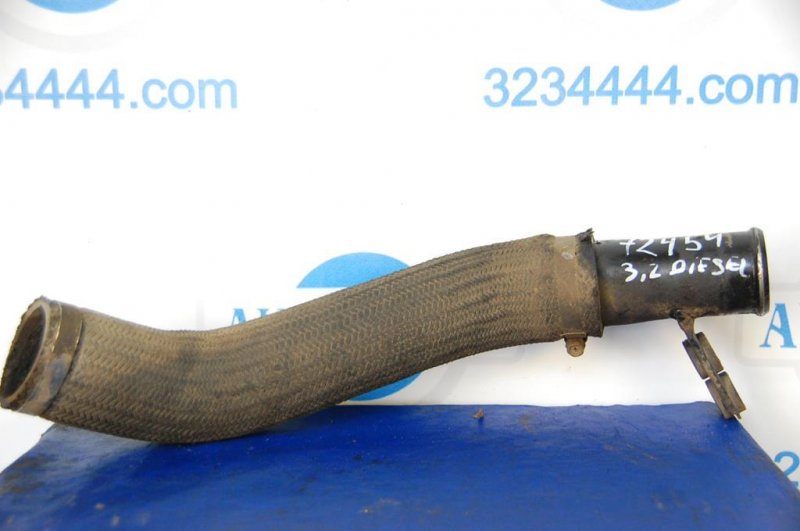 Патрубок интеркулера MITSUBISHI PAJERO 99-06 MR404755 Б/У