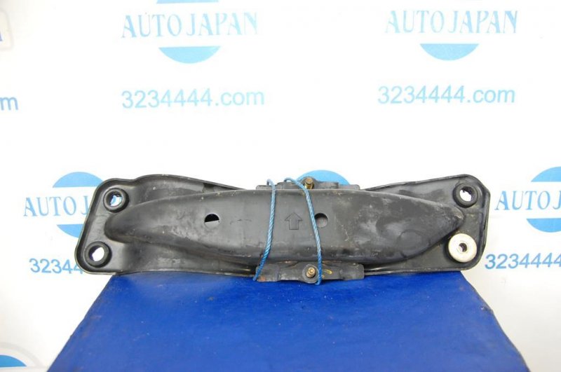 Кронштейн КПП задний INFINITI FX S50 03-08 Кронштейн КПП задний INFINITI FX S50 03-08