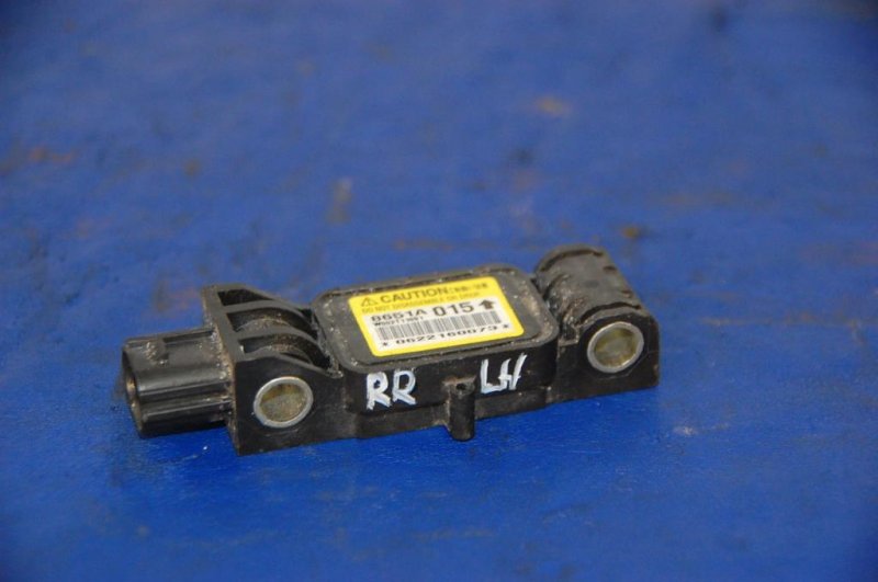 Датчик удара MITSUBISHI GALANT 03-12 8651A015 Б/У