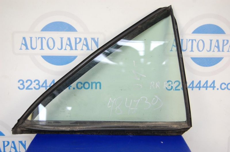 Стекло двери глухое заднее правое TOYOTA CAMRY 40 06-11 68123-33060 Б/У