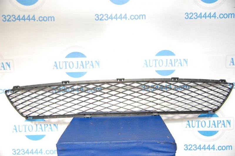 Решетка переднего бампера MAZDA 6 GG 02-07 Б/У