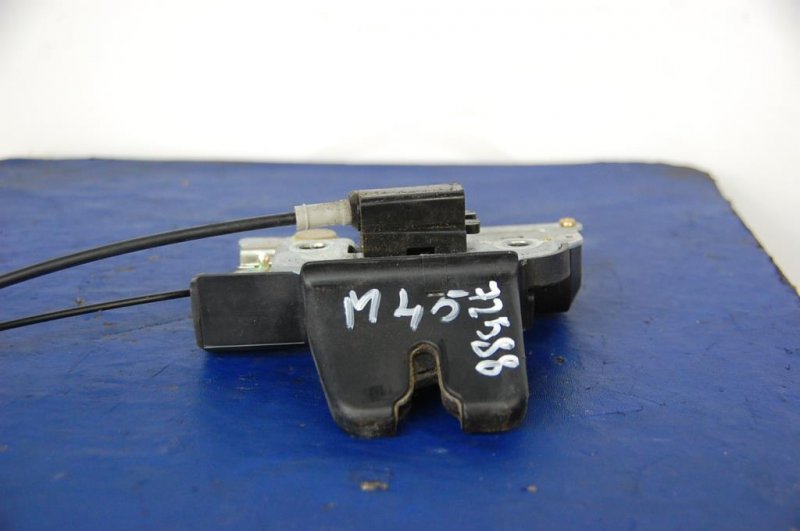 Замок крышки багажника INFINITI M35/M45 04-10 Б/У