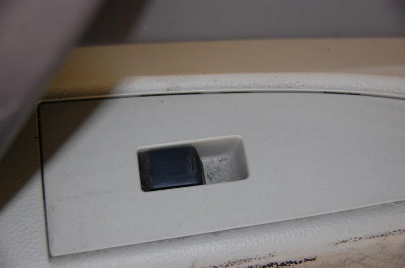 Запчасть кнопка стеклоподъемника задняя INFINITI FX S50 03-08 25411-AX600 Б/У Кнопка стеклоподъемника задняя INFINITI FX S50 03-08 25411-AX600 Б/У