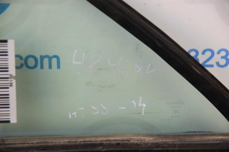 Стекло двери глухое заднее левое CAMRY 40 06-11