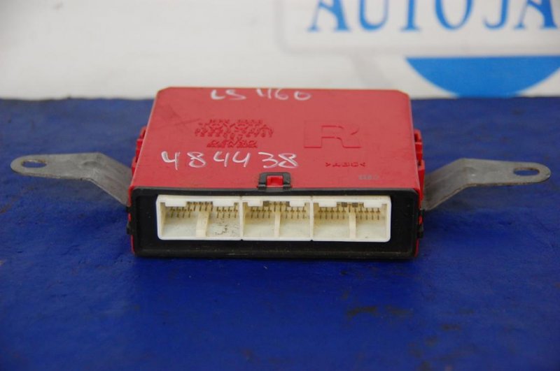 Блок управления дверей задний правый LEXUS LS460 06-12