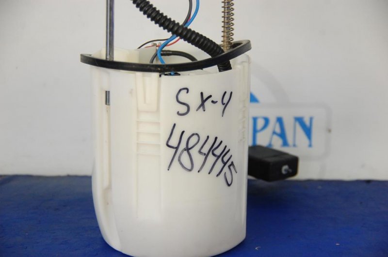 Топливный насос SX4 06-13