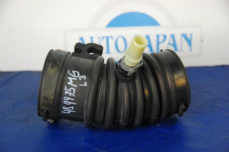 Патрубок воздушного фильтра MAZDA 6 GG 02-07 Б/У