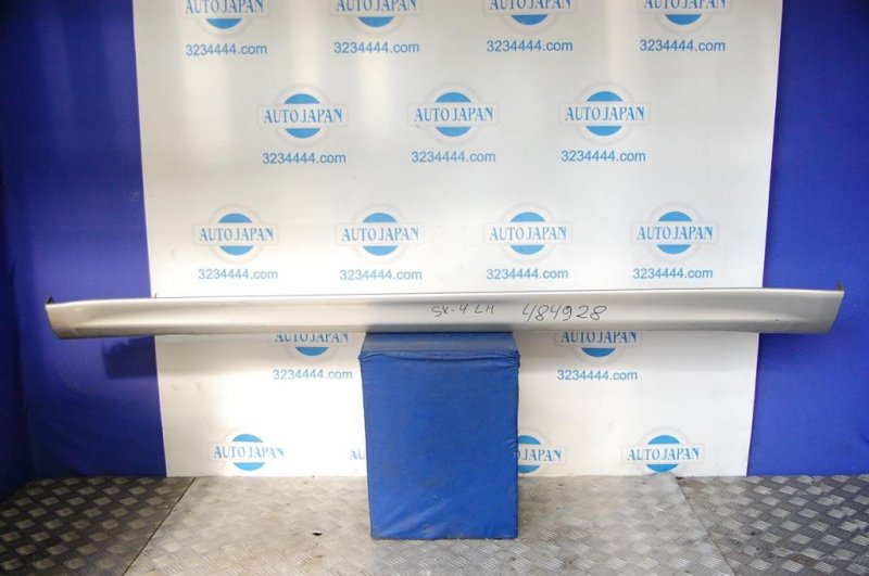 Накладка порога наружная левая SUZUKI SX4 06-13 77240-80J01-5PK Б/У