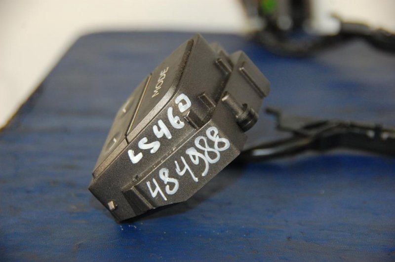 Кнопки на руль LEXUS LS460 06-12