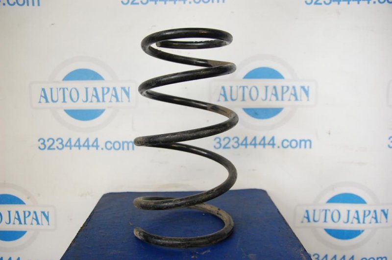 Пружина передней подвески TOYOTA YARIS 00-05 Б/У