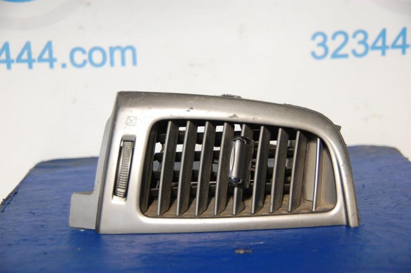 Запчасть дефлектор воздушный LEXUS GX470 02-09 Б/У Дефлектор воздушный LEXUS GX470 02-09 Б/У