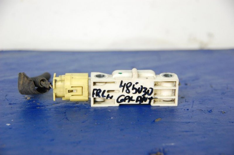 Датчик удара MITSUBISHI GALANT 03-12 8651A014 Б/У