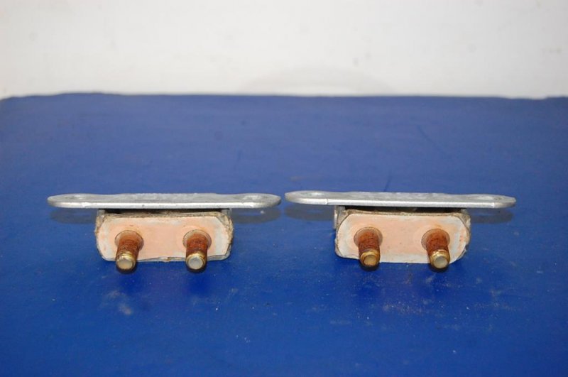 Петля крышки багажника левая AURIS 06-12