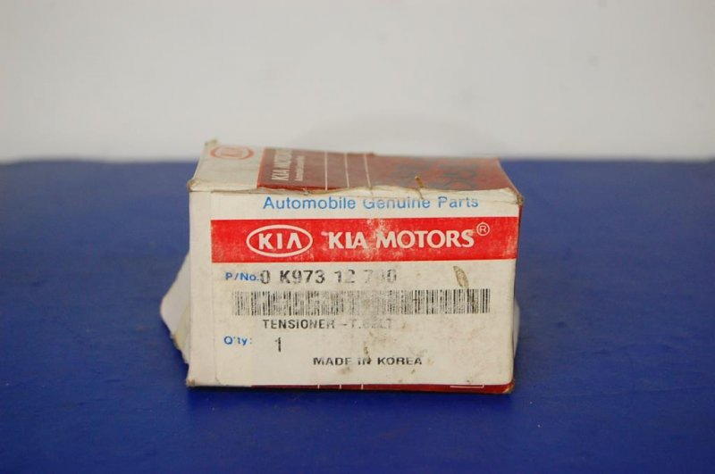 Натяжитель ремня ГРМ KIA CLARUS 96-01 0K973-12700 новая