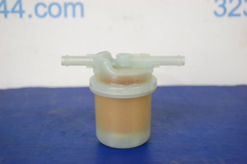 Фильтр топливный TOYOTA LAND CRUISER 100 97-06 23300-38010 новая