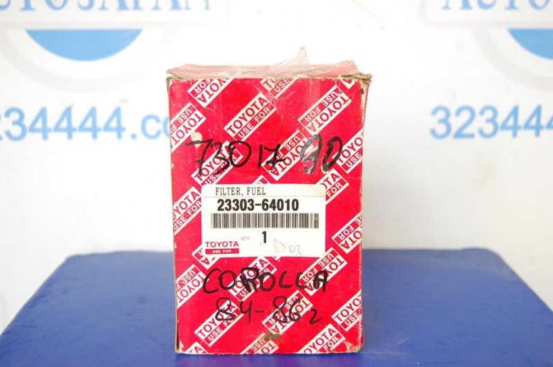 Фильтр топливный TOYOTA LAND CRUISER 90 96-03 23303-64010 новая