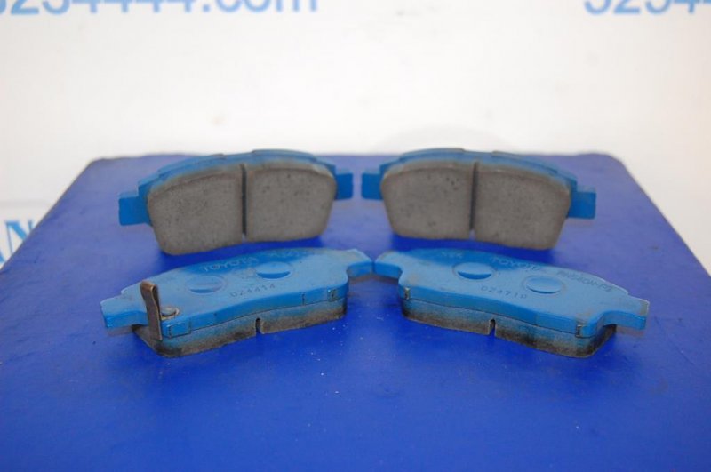 Колодки тормозные передние TOYOTA YARIS 00-05 04465-59020 новая