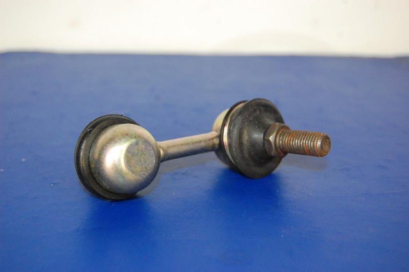 Стойка стабилизатора задняя MITSUBISHI GALANT 93-97 MR131732 новая