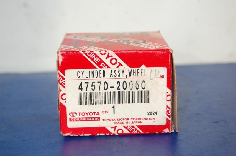 Суппорт тормозной задний левый TOYOTA COROLLA E110 95-00 47570-20060 новая