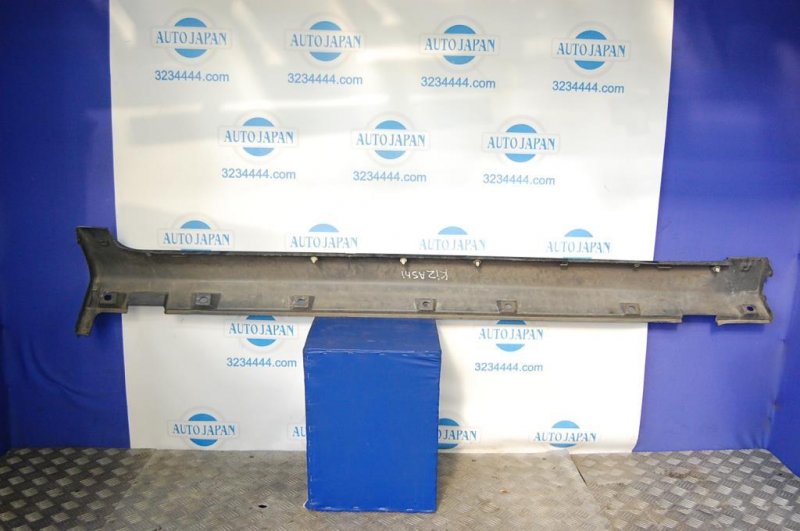 Накладка порога наружная левая SUZUKI KIZASHI 09-14