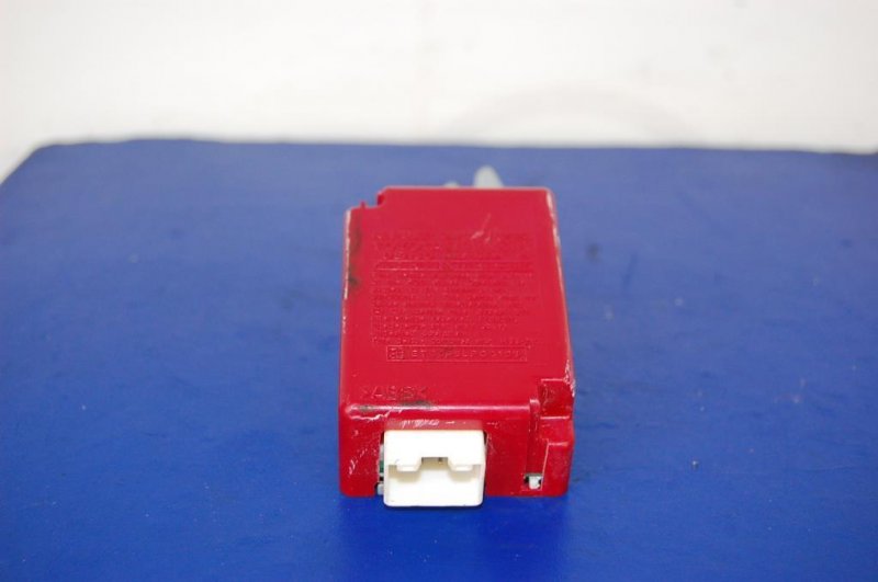 Блок управления центральным замком LEXUS GS350 GS300 05-11 89740-30090 Б/У