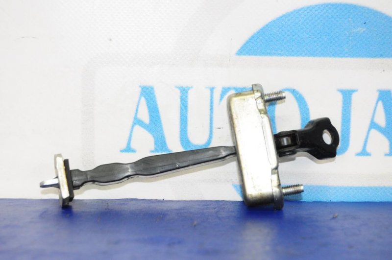 Ограничитель двери задний правый NISSAN TIIDA/VERSA C11 04-11 Б/У