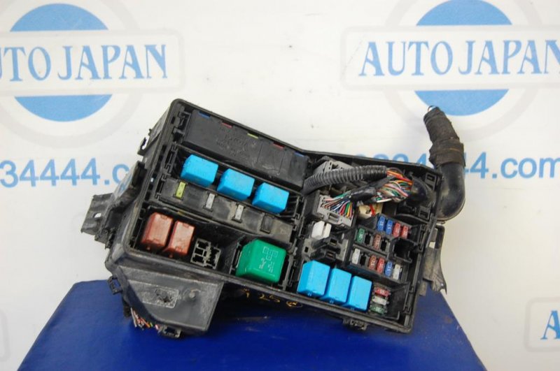 Блок предохранителей моторный отсек LEXUS IS250/350 05-13 82666-30730 Б/У