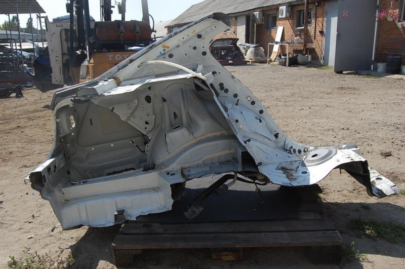Четверть кузова задняя левый GS350 GS300 05-11