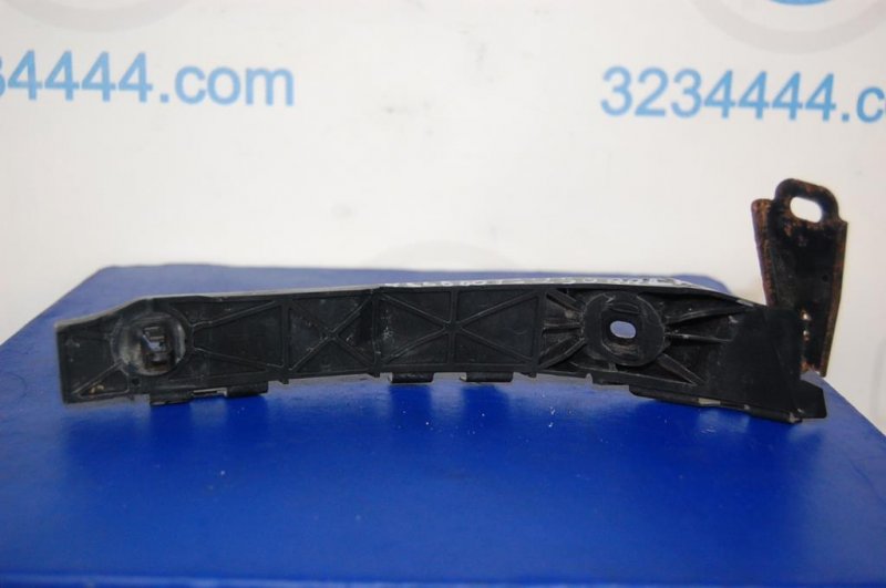 Кронштейн заднего бампера задний левый LEXUS IS250/350 05-13 Б/У