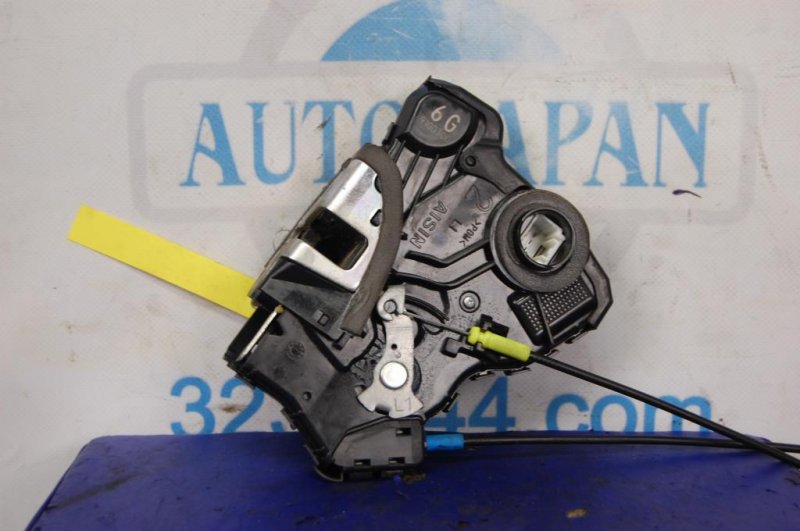 Замок двери передний левый SUZUKI KIZASHI 09-14