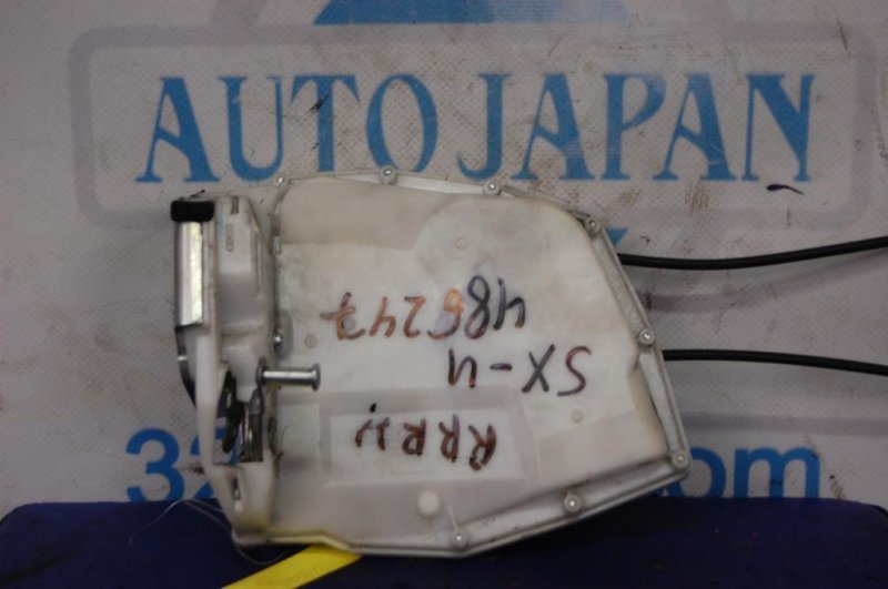Замок двери задний правый SUZUKI SX4 06-13 82301-80J22 Б/У