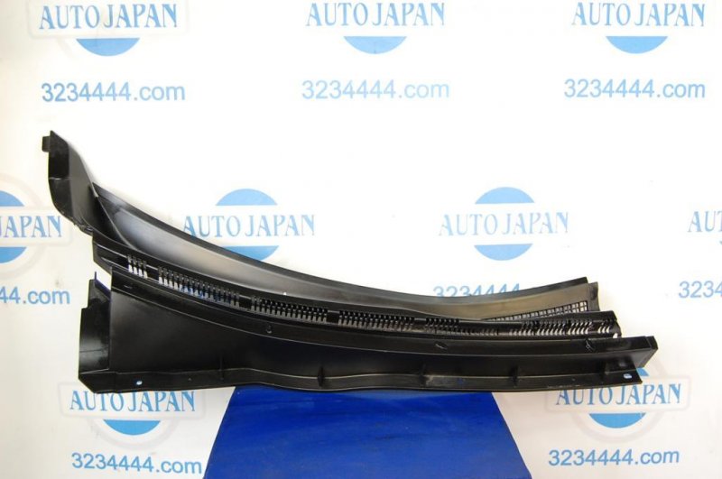 Пластик под лобовое стекло / Жабо правый MITSUBISHI OUTLANDER XL 05-13 Б/У