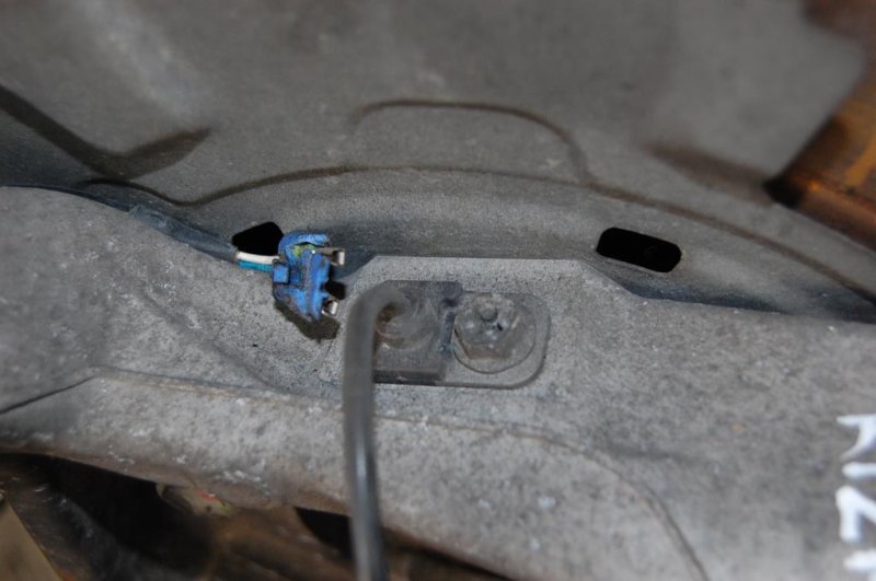 Датчик ABS передний левый KIZASHI 09-14