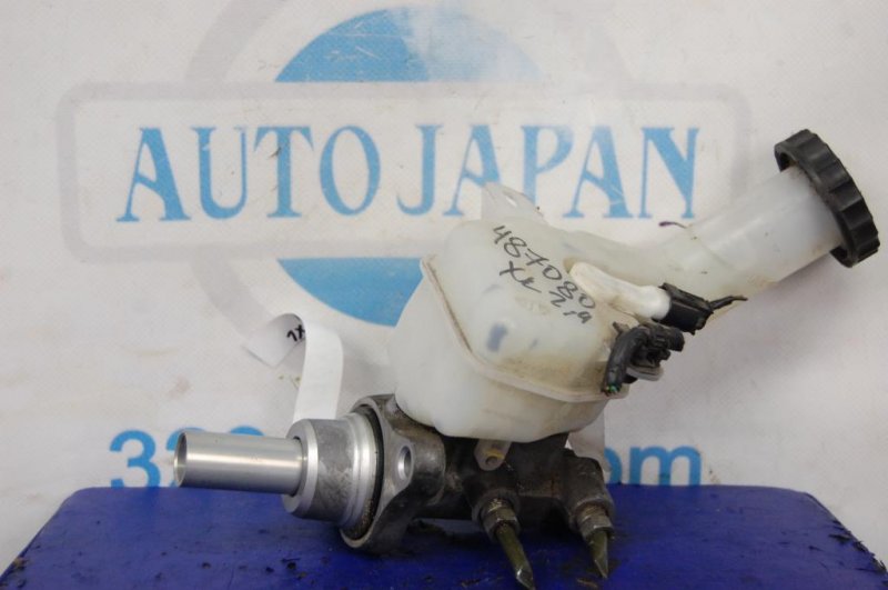 Главный тормозной цилиндр MITSUBISHI OUTLANDER XL 05-13 Б/У