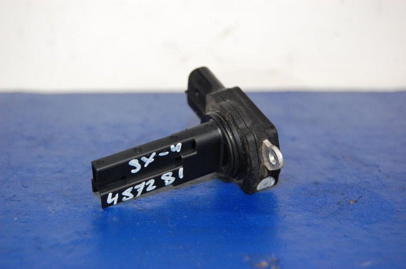 Расходомер воздуха SUZUKI SX4 06-13 13800-80J00 Б/У