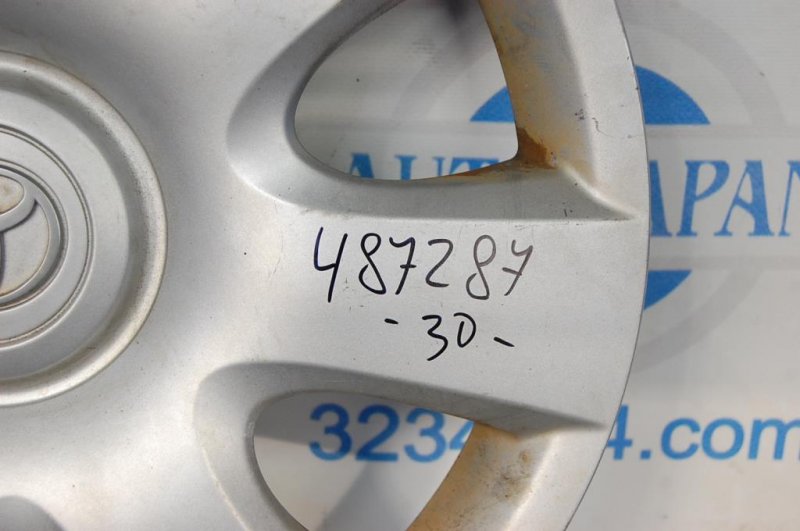 Колпак колесный CAMRY 30 02-06