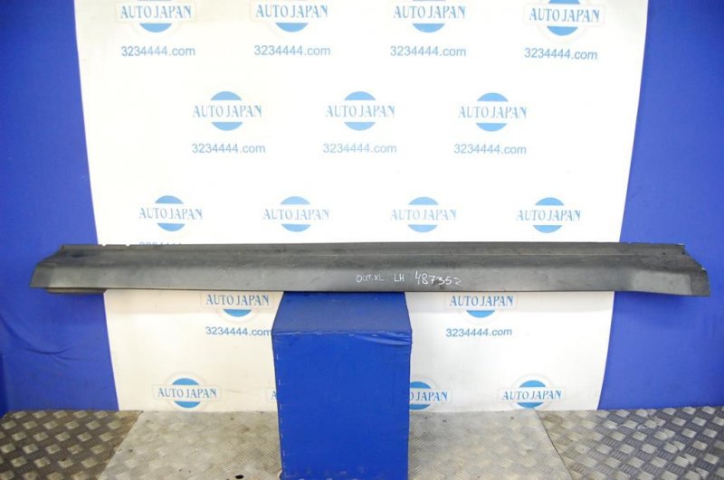 Накладка порога наружная левая MITSUBISHI OUTLANDER XL 05-13 6512A025 Б/У