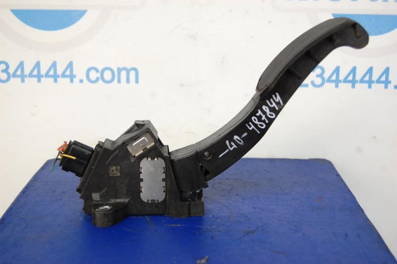 Педаль газа TOYOTA CAMRY 40 06-11 Б/У