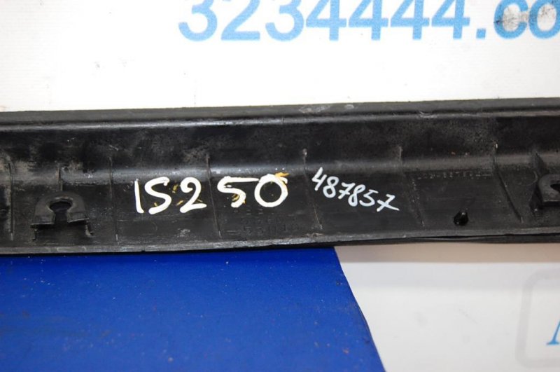Накладка крыла LEXUS IS250/350 05-13