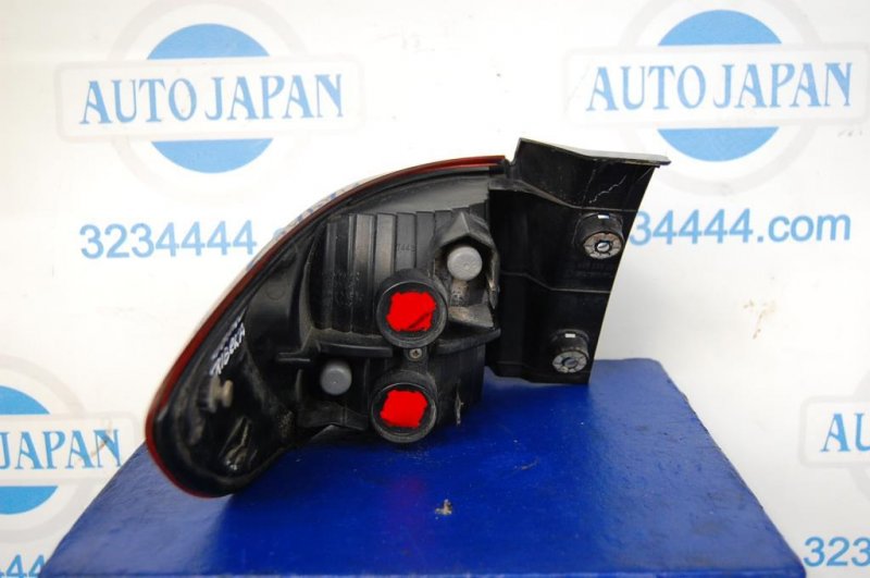 Фонарь наружный задний правый SUBARU TRIBECA B9 05-07