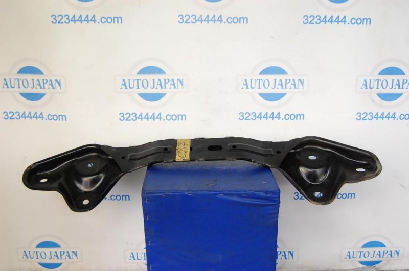 Крепление балки подвески MAZDA CX-7 06-12 Крепление балки подвески MAZDA CX-7 06-12