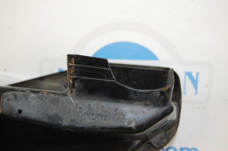 Воздухозаборник TRIBECA B9 05-07