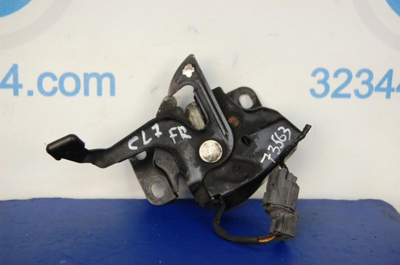 Замок капота HONDA ACCORD CL7 / TSX 03-08 Б/У