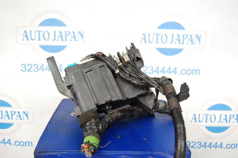 Блок предохранителей моторный отсек CX-9 06-16